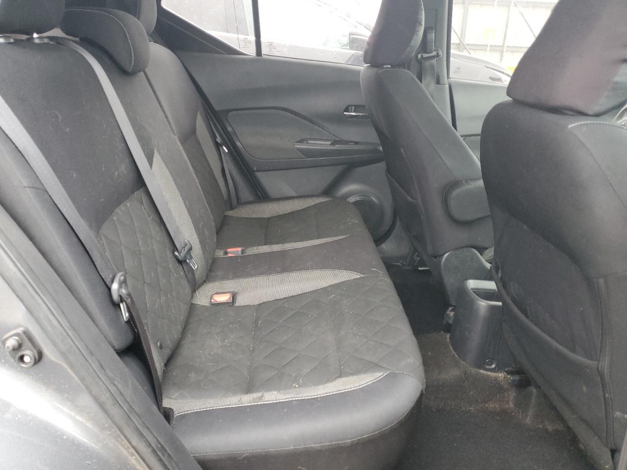 2018 NISSAN KICKS