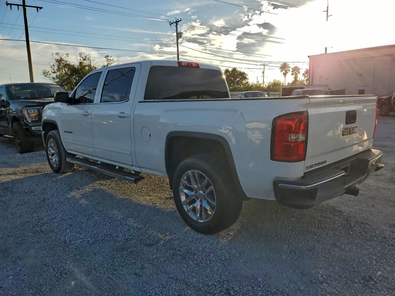 2015 GMC Sierra