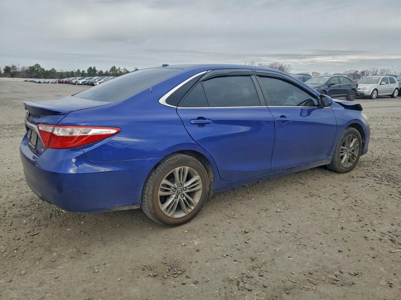 2016 TOYOTA CAMRY