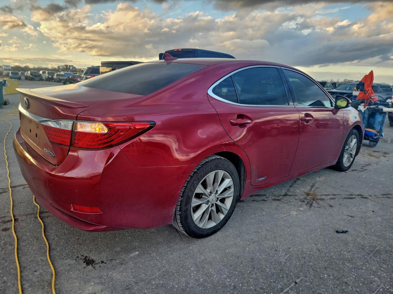 2014 LEXUS ES 300H