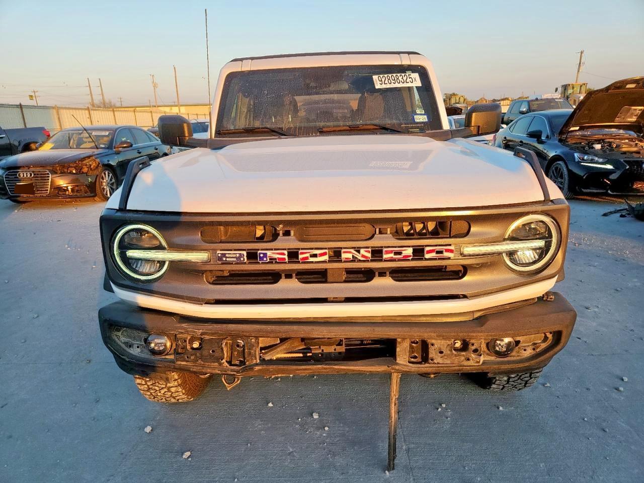 2022 FORD Bronco