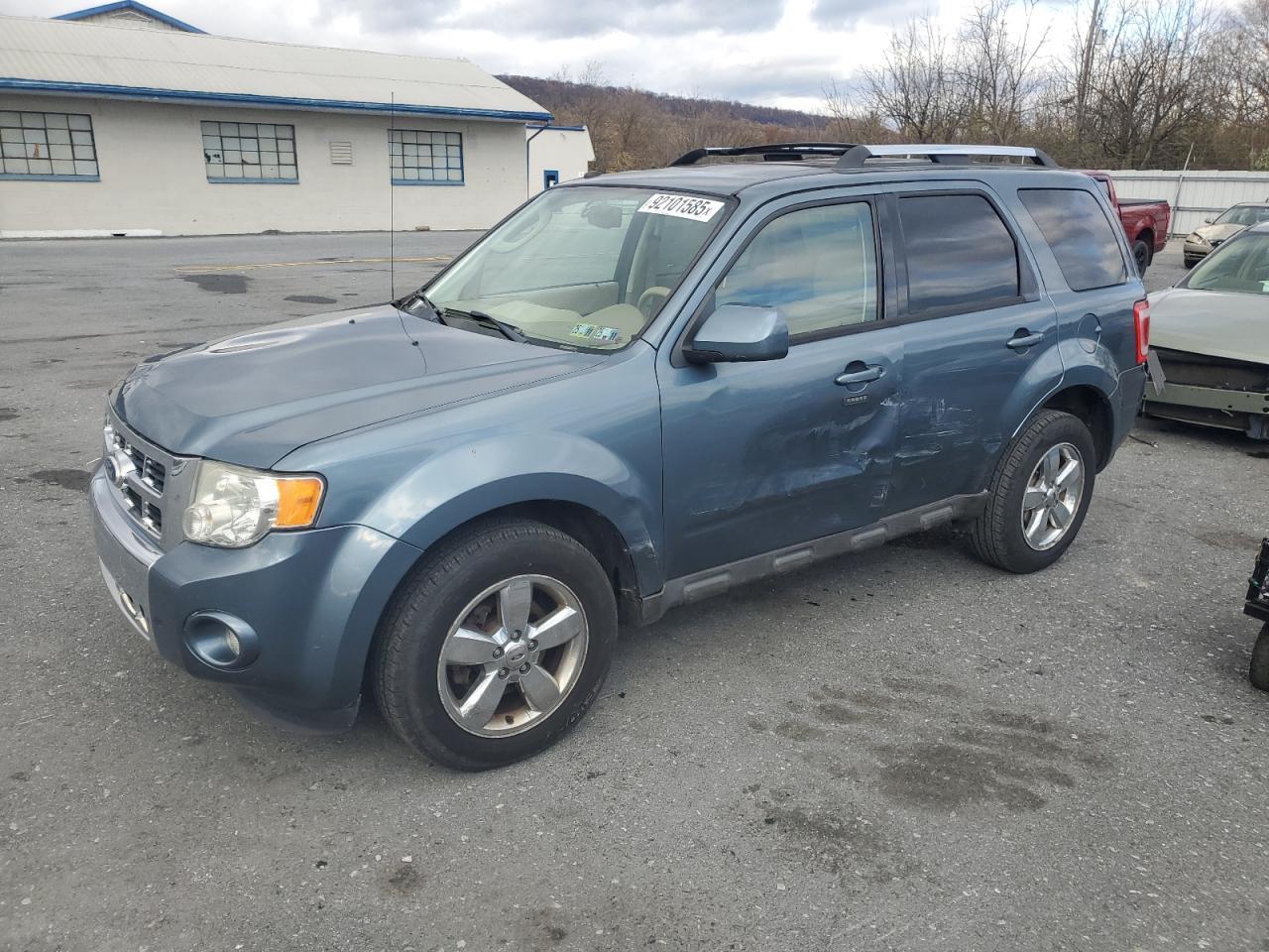 2011 FORD ESCAPE