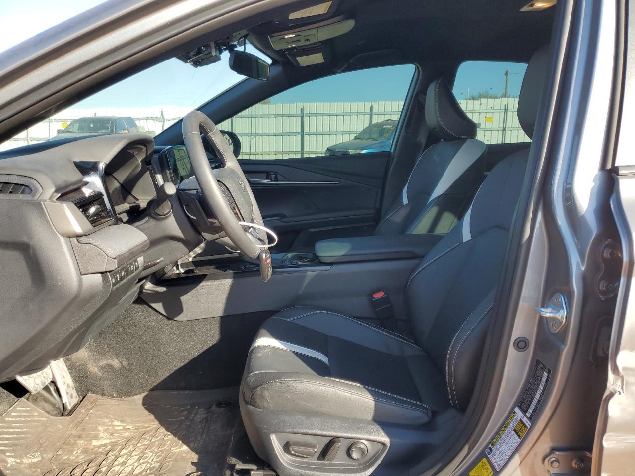 2025 TOYOTA CAMRY