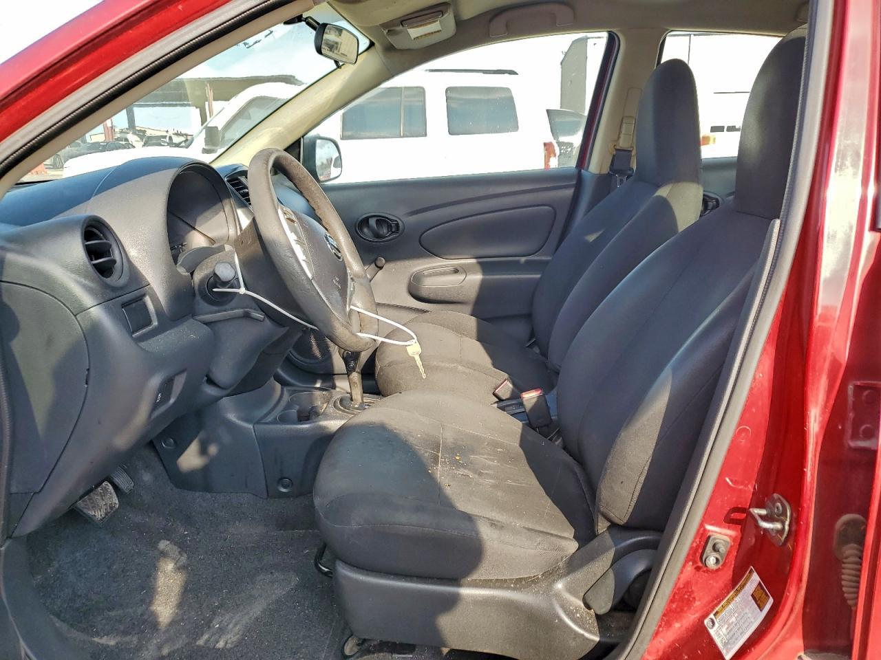 2015 NISSAN VERSA