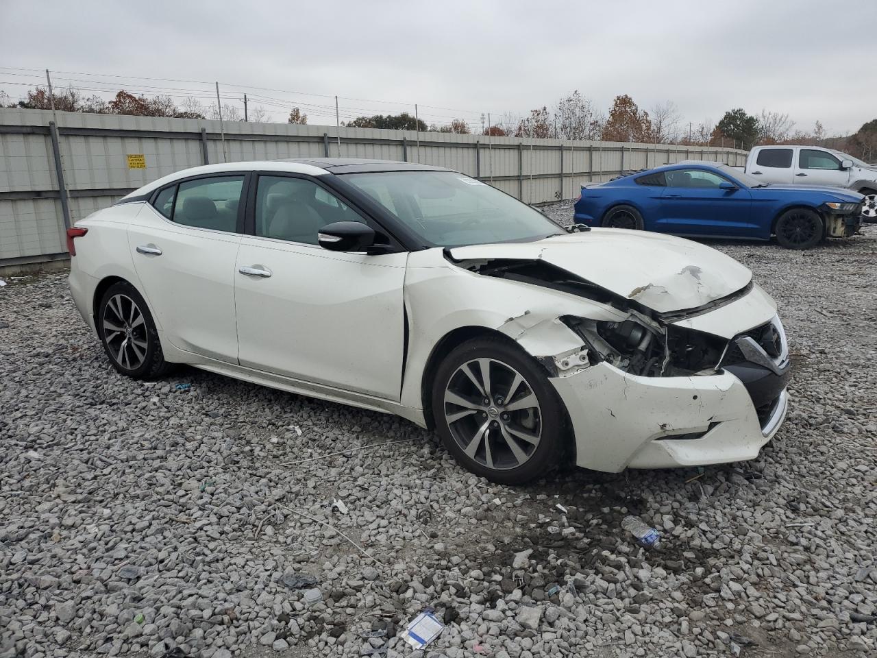 2017 NISSAN Maxima