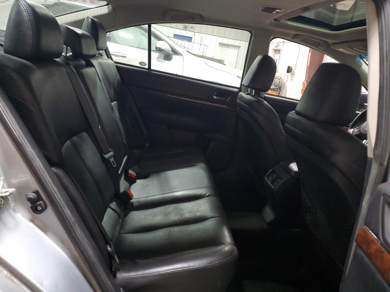 2013 SUBARU Legacy