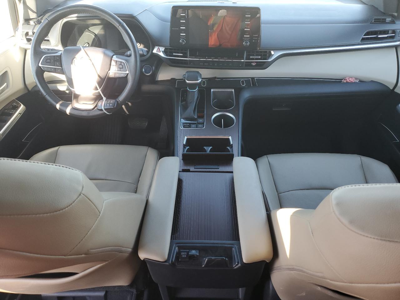 2022 TOYOTA SIENNA