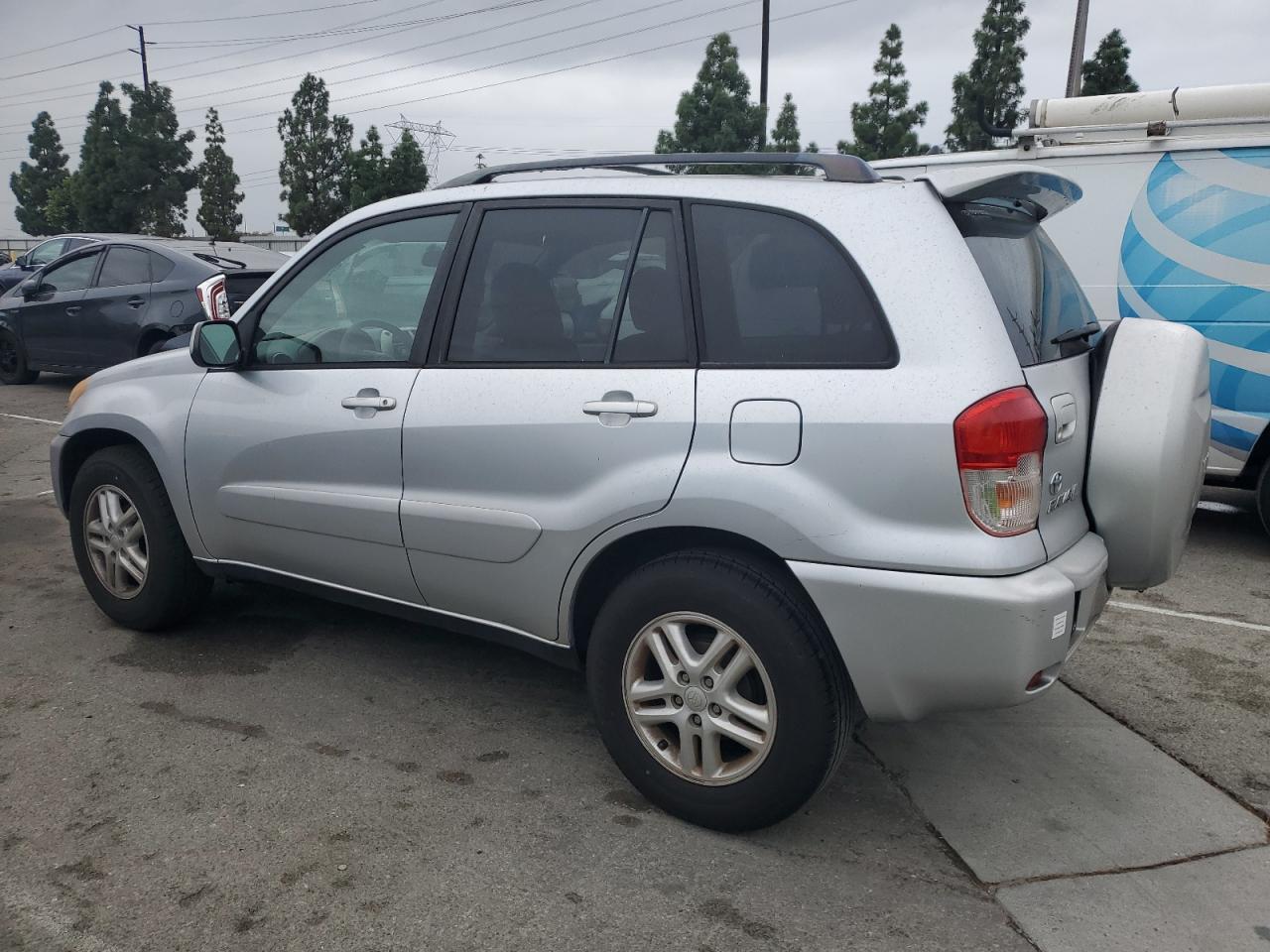 2002 TOYOTA RAV4