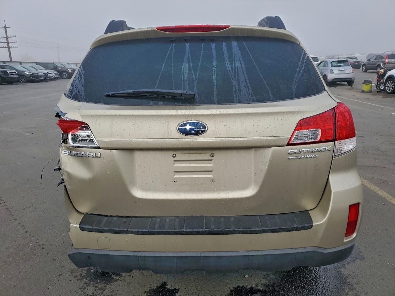 2010 SUBARU Outback
