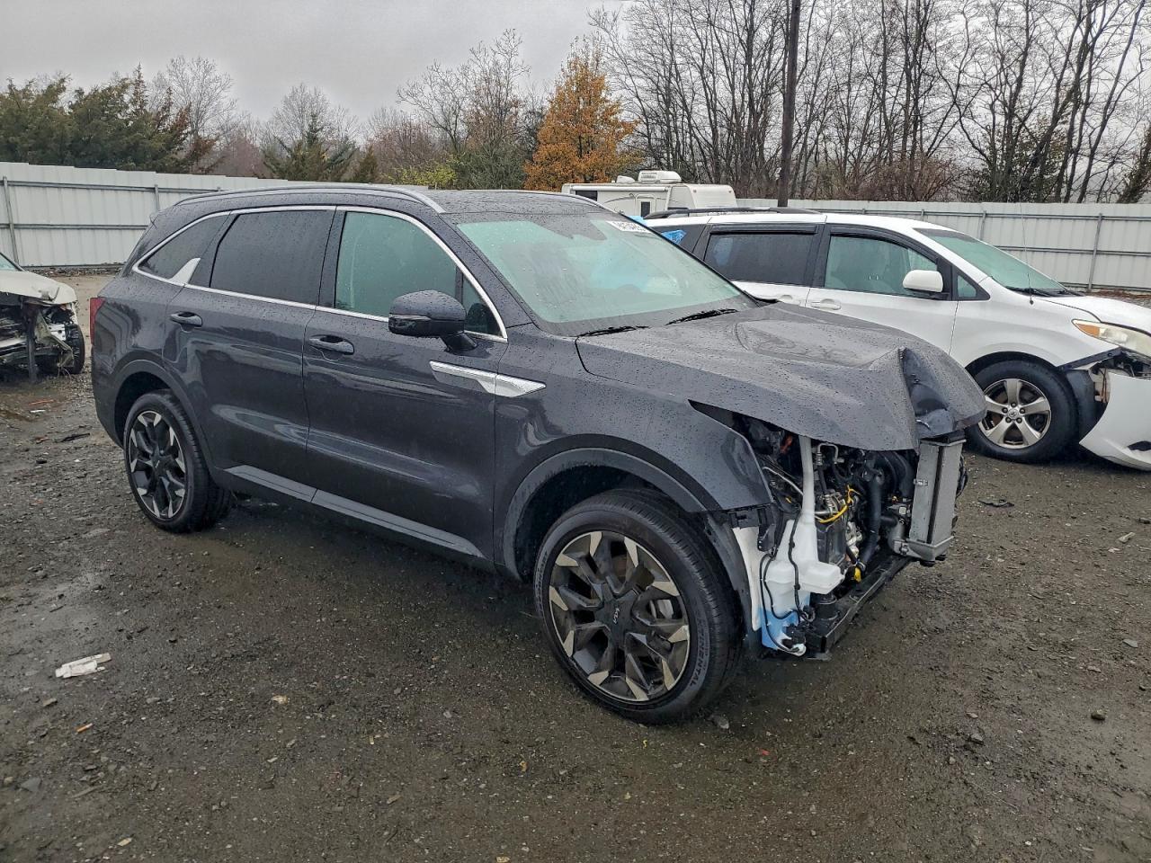 2025 KIA SORENTO