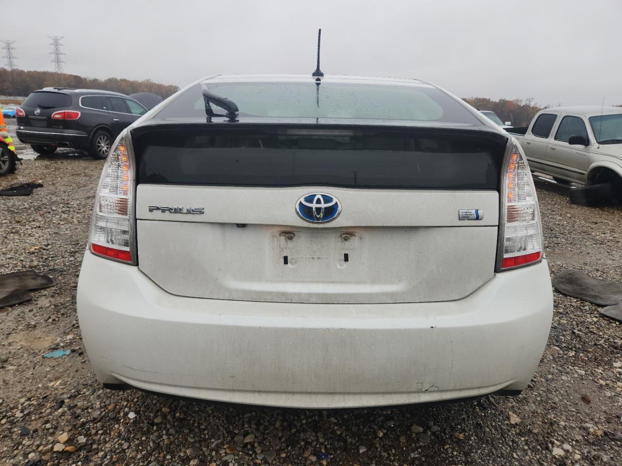 2011 TOYOTA PRIUS