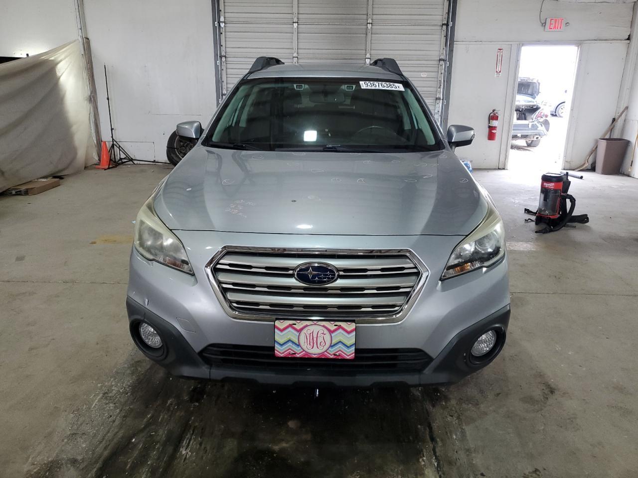 2015 SUBARU Outback