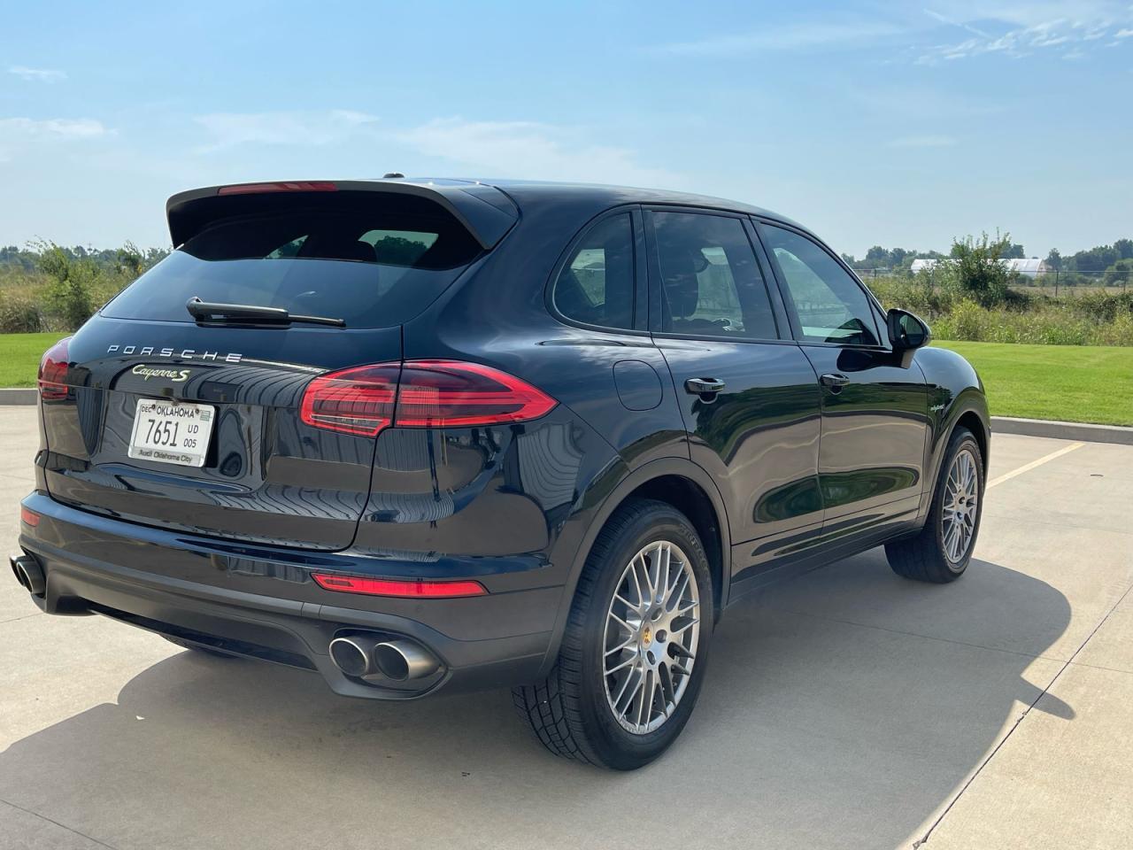 2016 PORSCHE CAYENNE