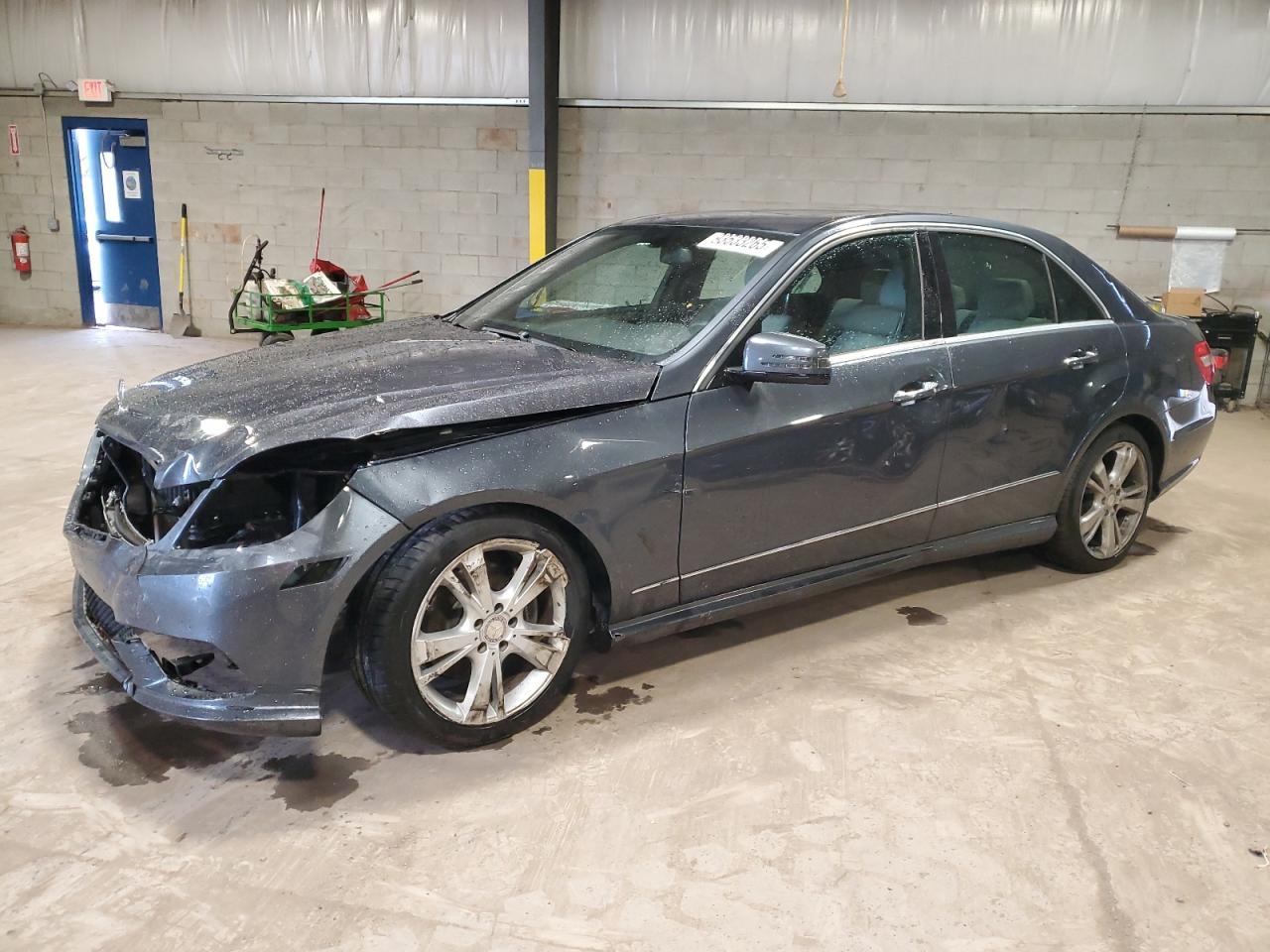 2013 MERCEDES-BENZ E-Class