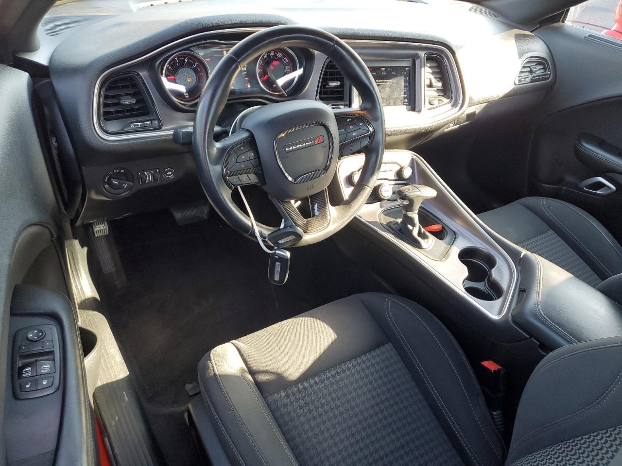 2017 DODGE Challenger