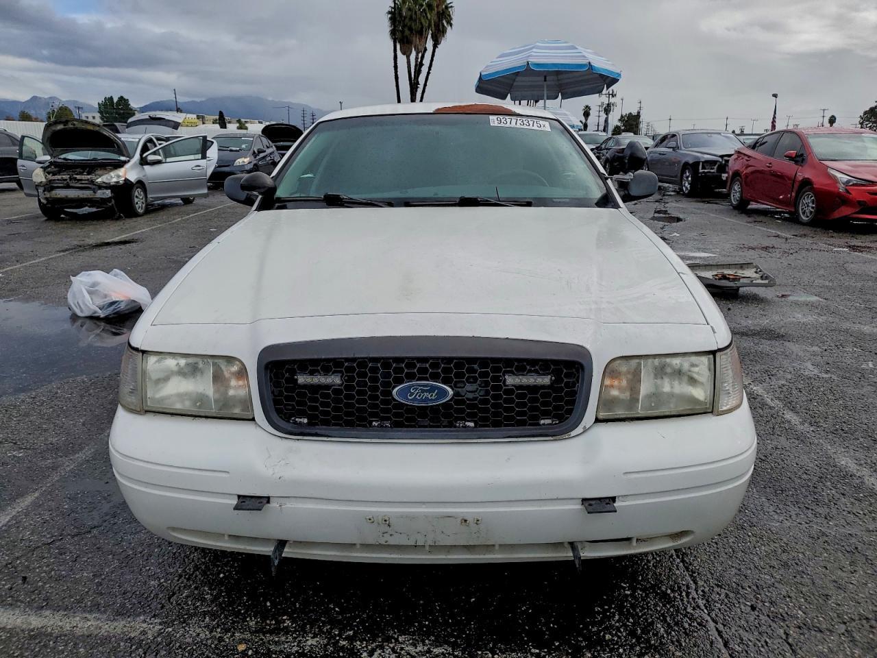 2005 FORD Crown Victoria