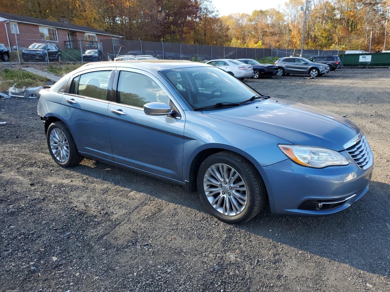 2011 CHRYSLER 200