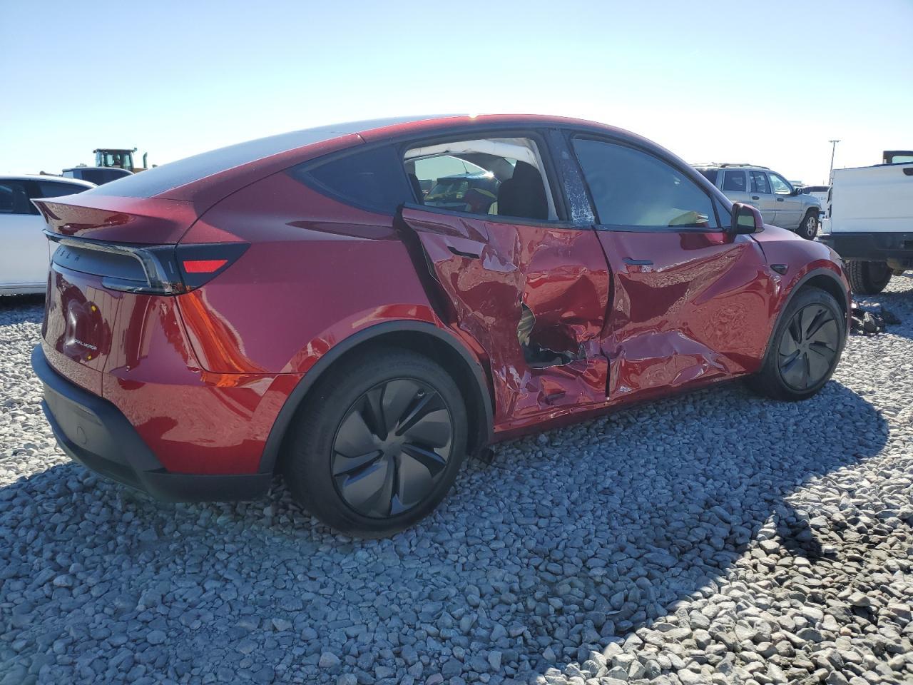 2026 TESLA MODEL Y