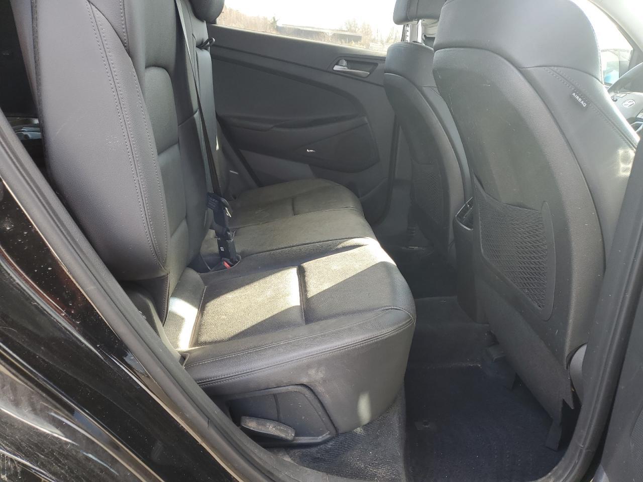 2017 HYUNDAI TUCSON
