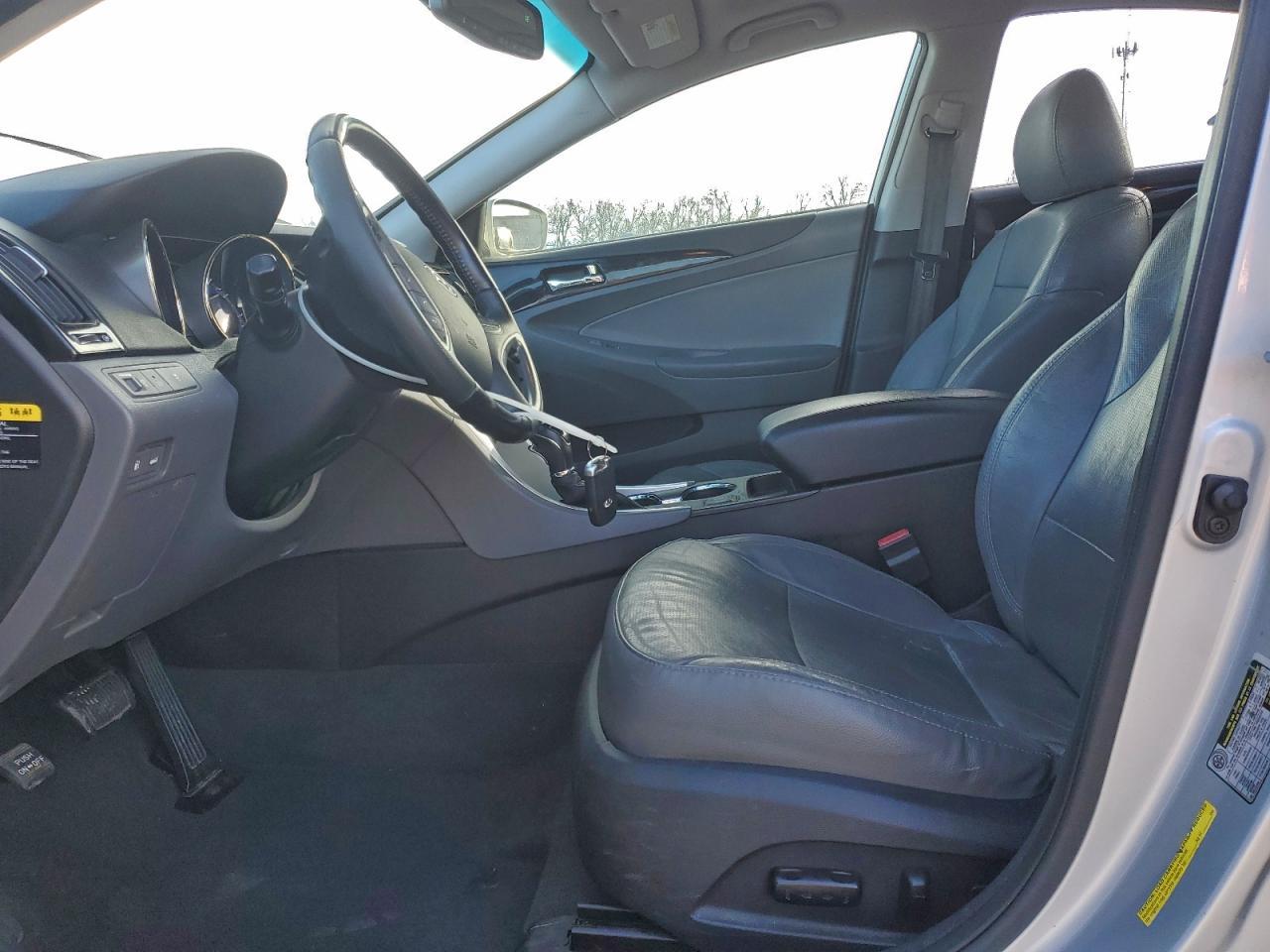 2013 HYUNDAI SONATA