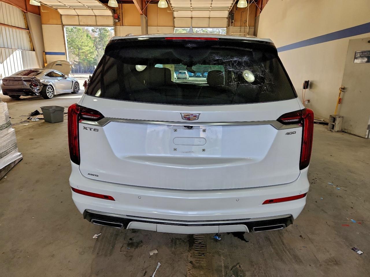 2022 CADILLAC XT6