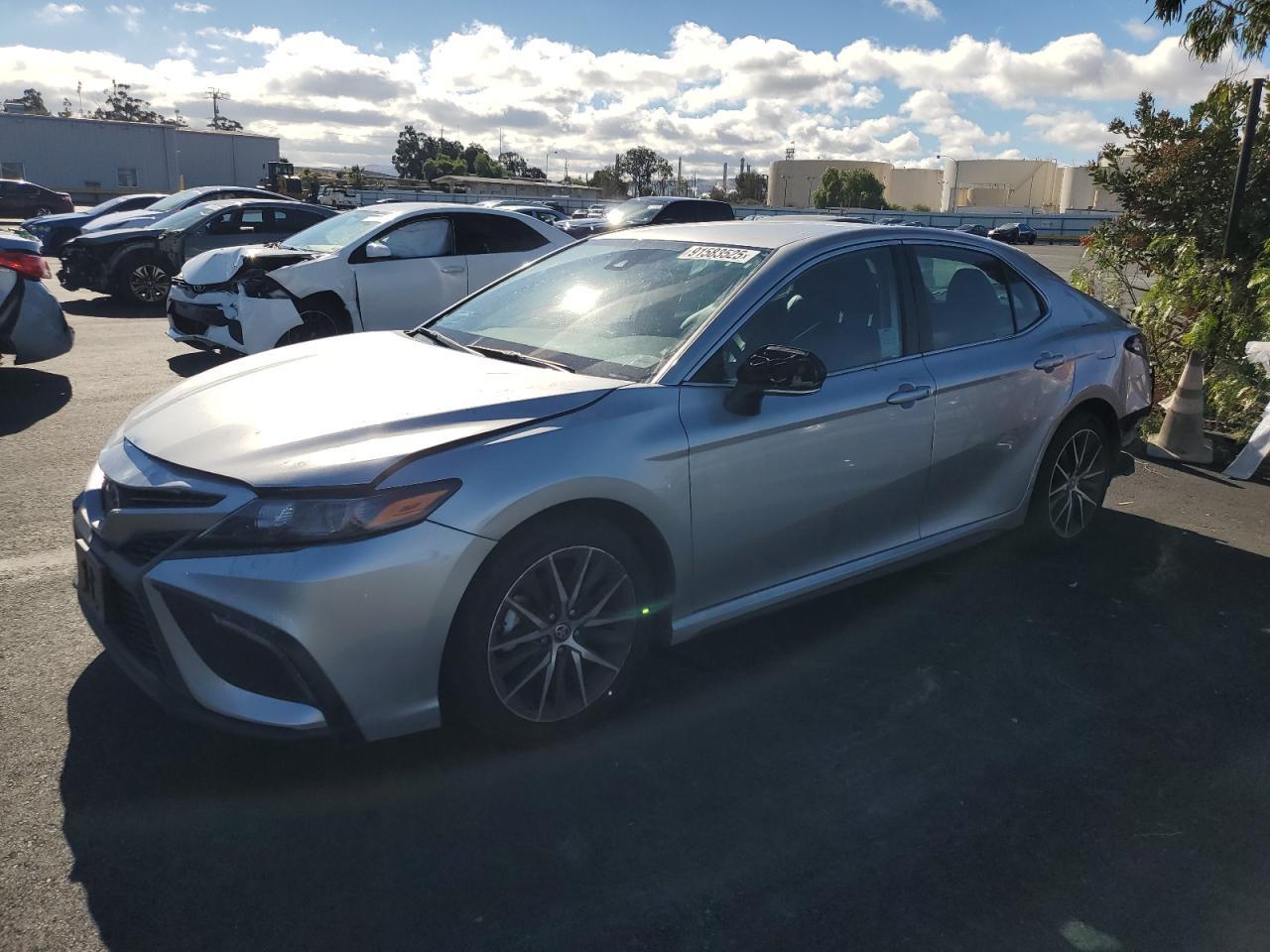 2023 TOYOTA CAMRY