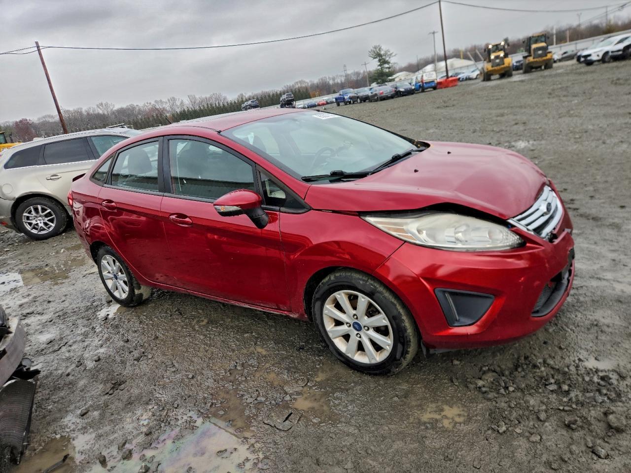 2013 FORD Fiesta