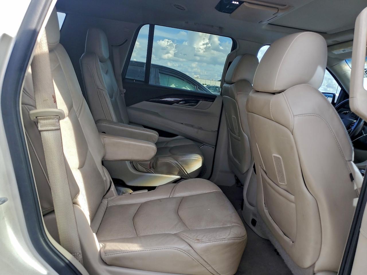2015 CADILLAC ESCALADE