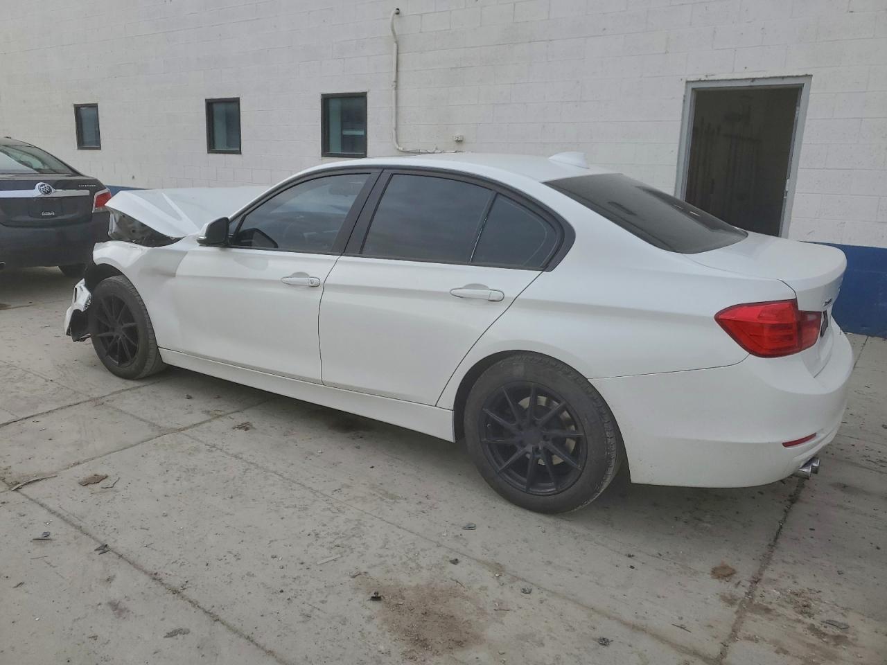 2013 BMW 3 SERIES