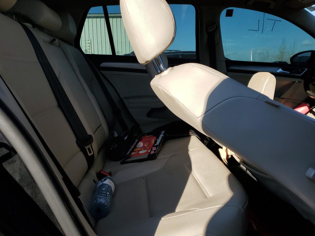 2015 VOLKSWAGEN GOLF