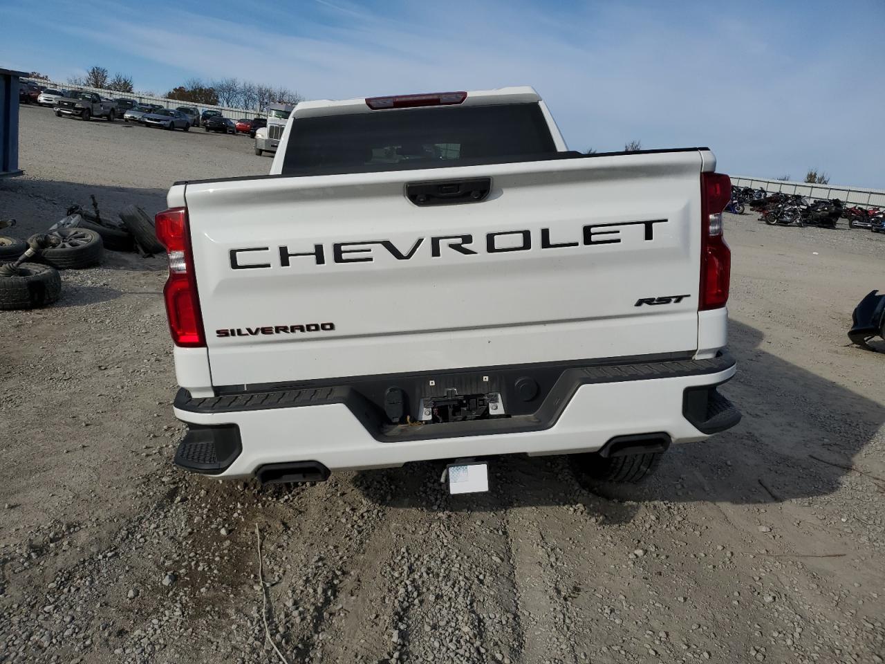 2024 CHEVROLET Silverado