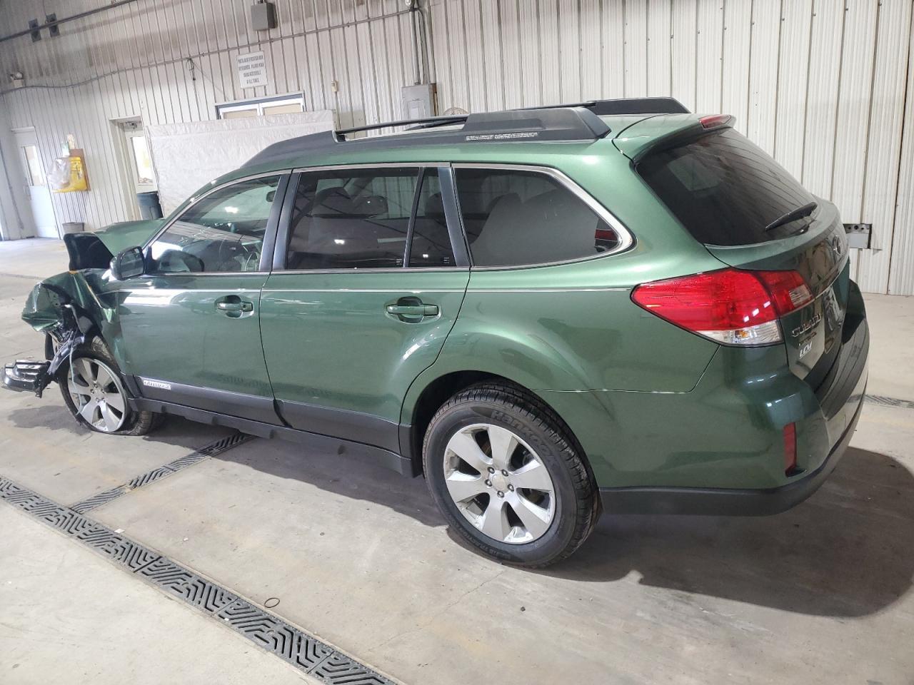 2010 SUBARU Outback