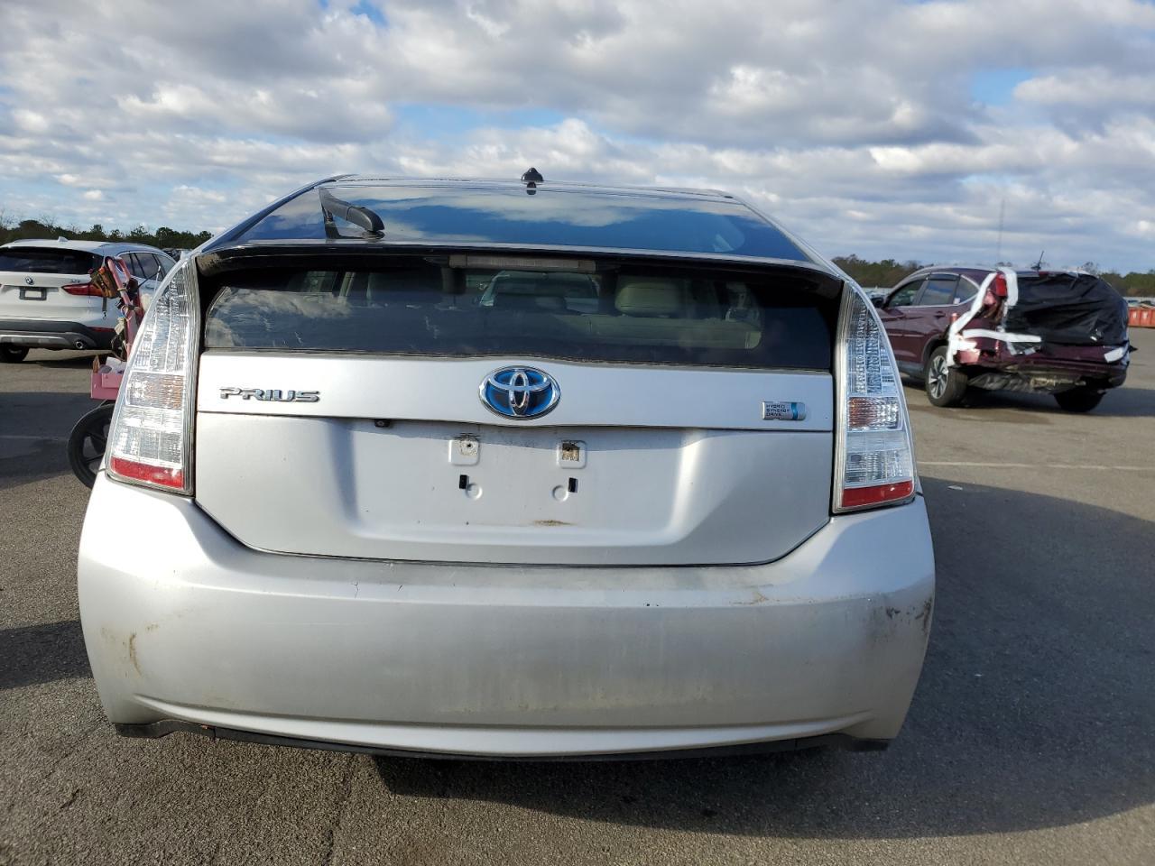 2010 TOYOTA PRIUS