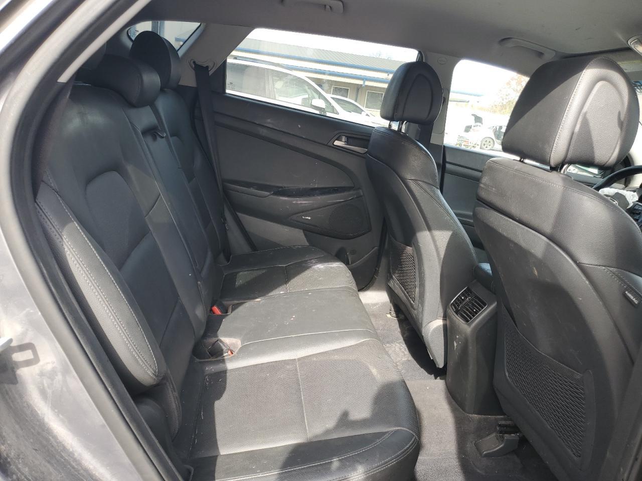 2018 HYUNDAI TUCSON