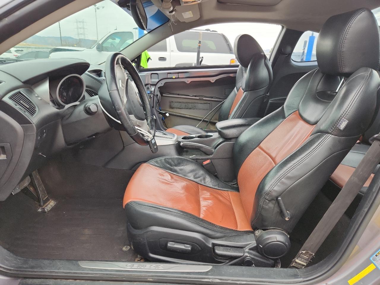 2010 HYUNDAI GENESIS