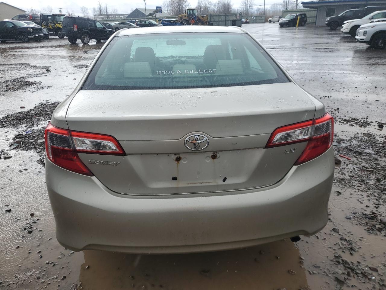 2014 TOYOTA CAMRY