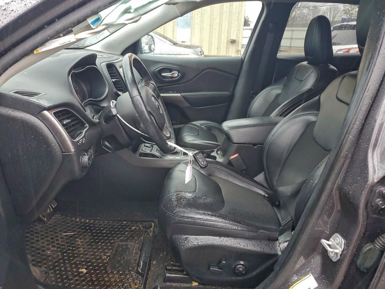 2019 JEEP CHEROKEE