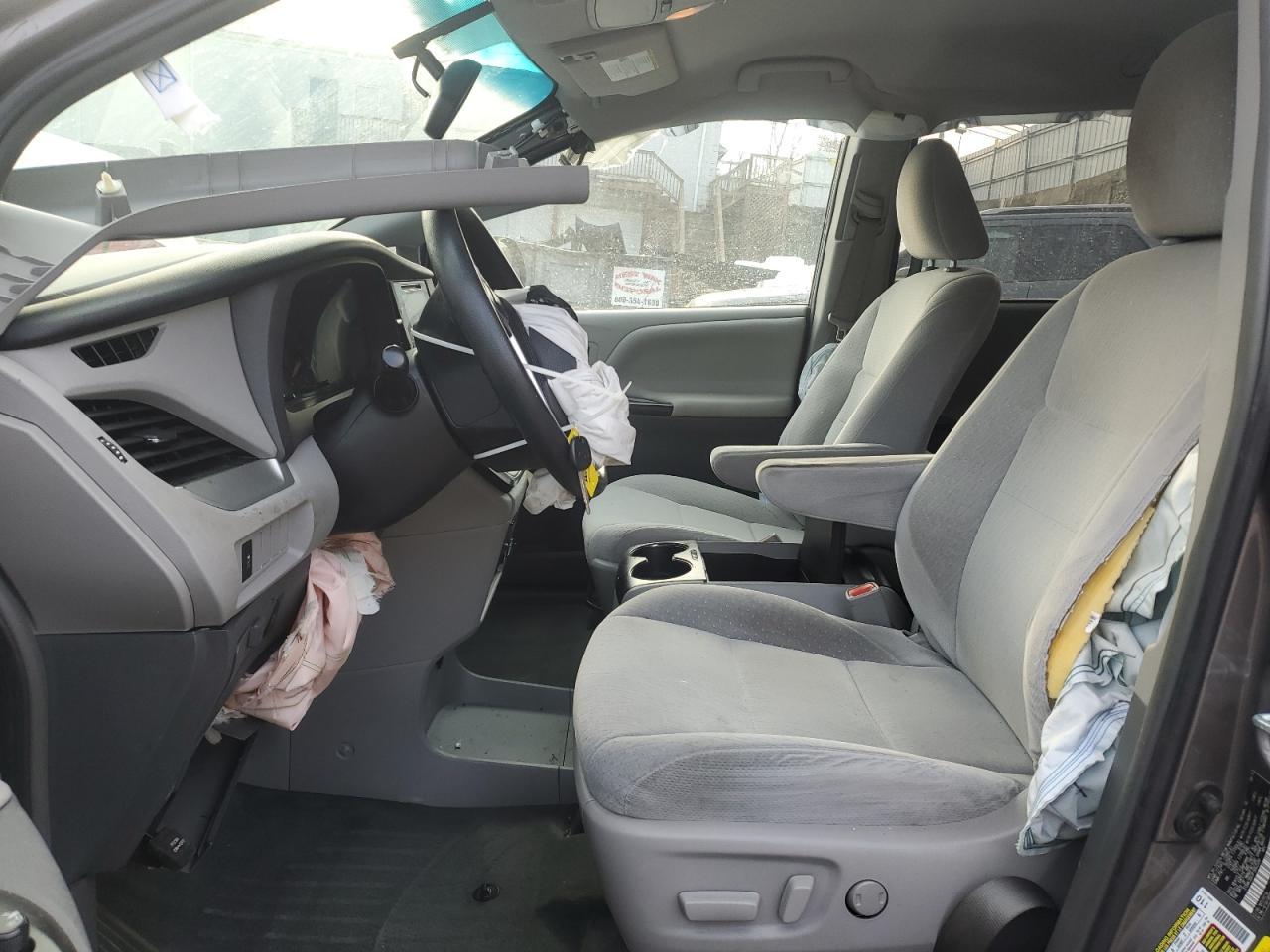 2015 TOYOTA SIENNA