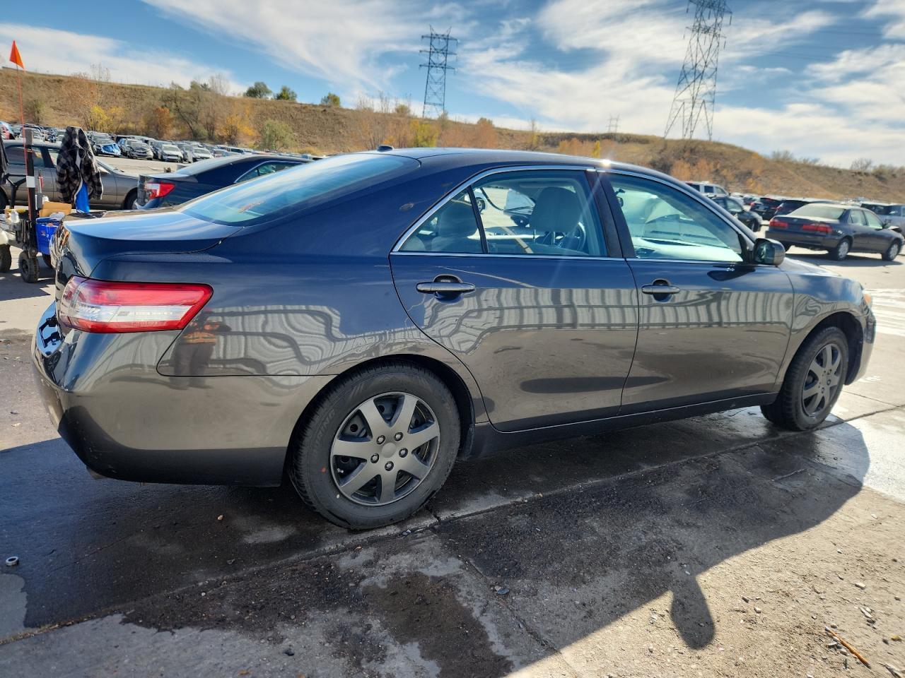 2011 TOYOTA CAMRY