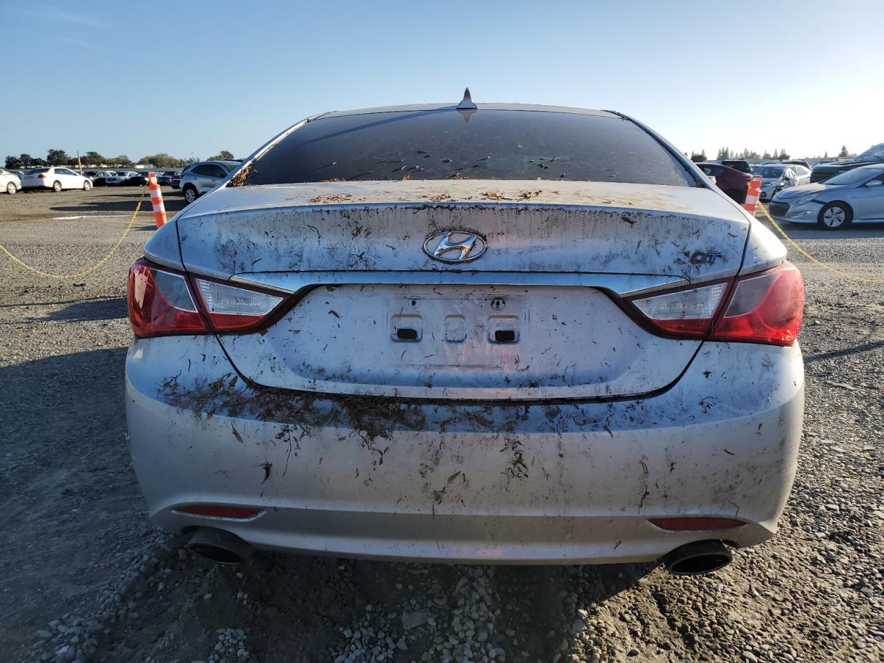 2011 HYUNDAI SONATA