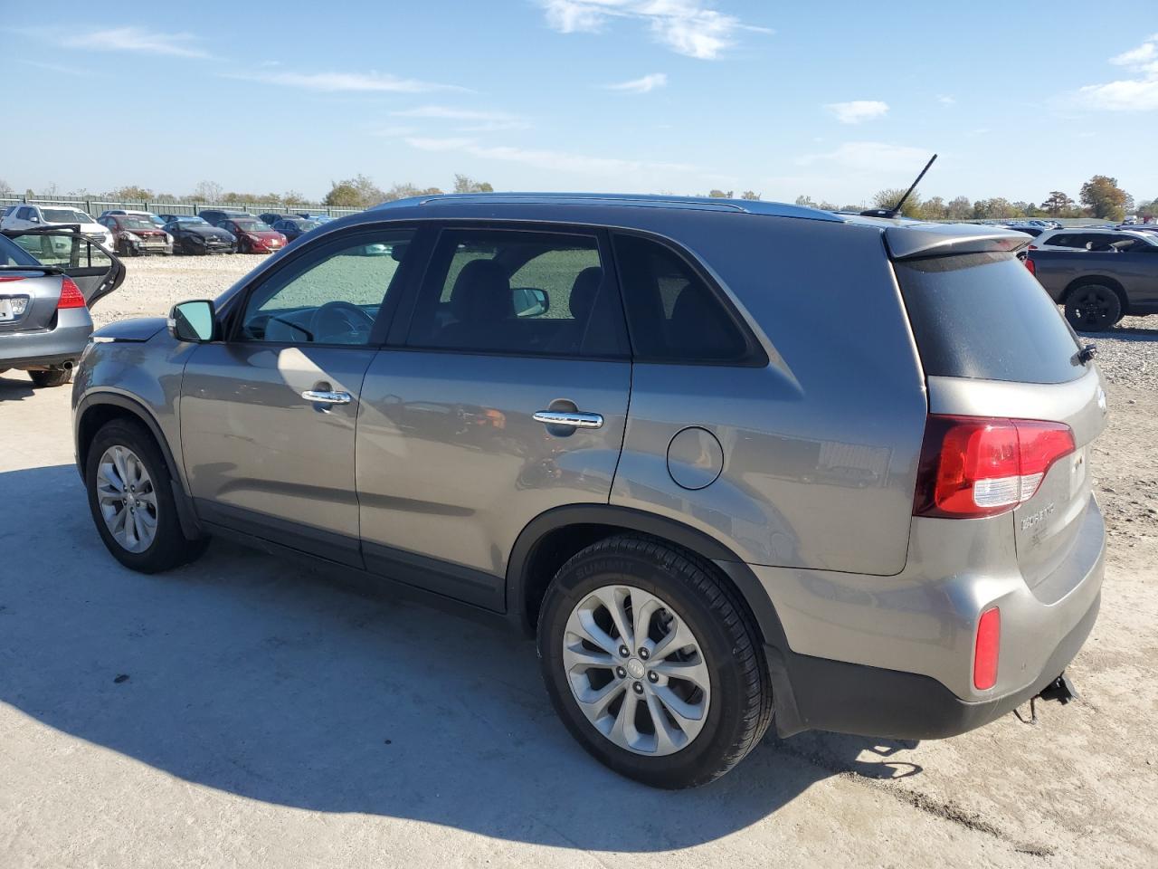 2015 KIA SORENTO
