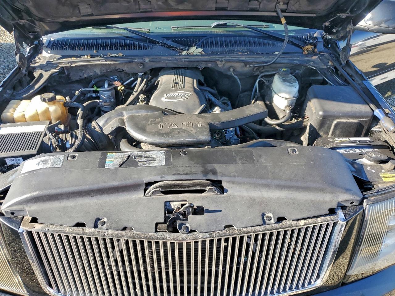 2004 CADILLAC ESCALADE
