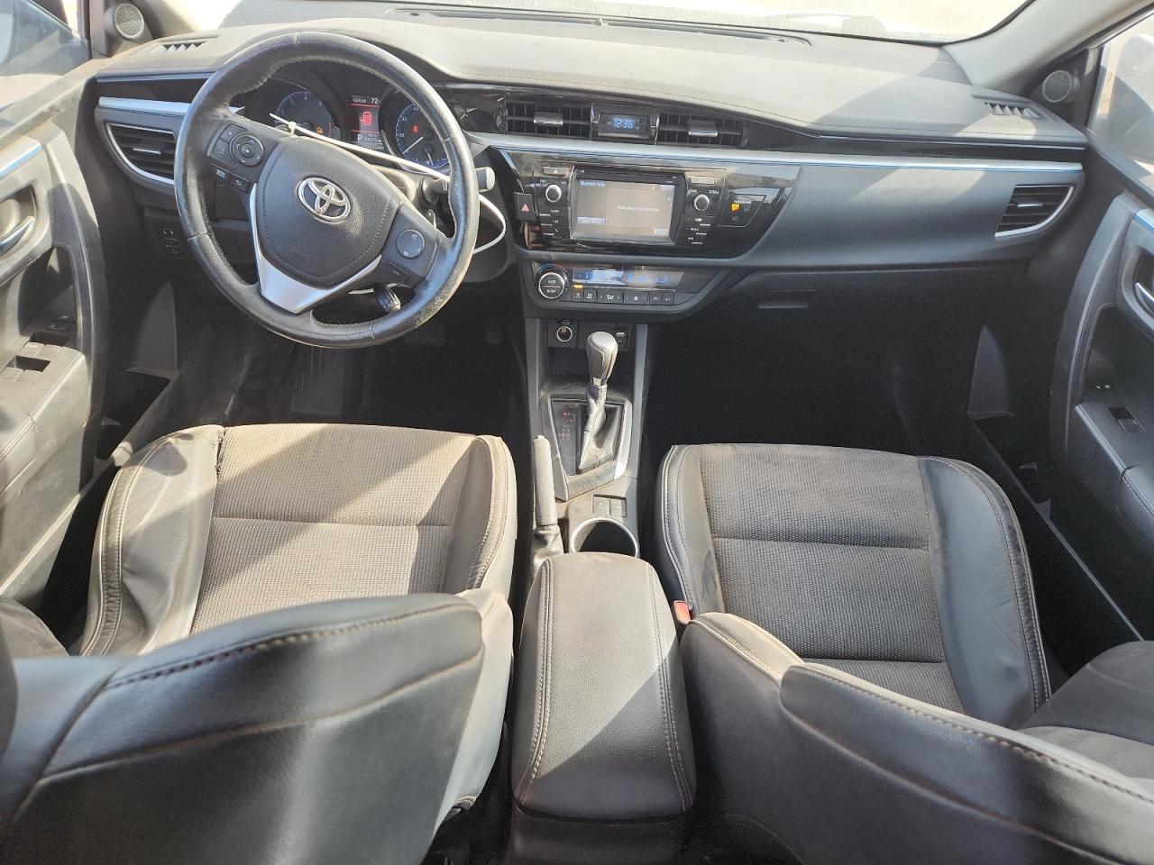2015 TOYOTA COROLLA