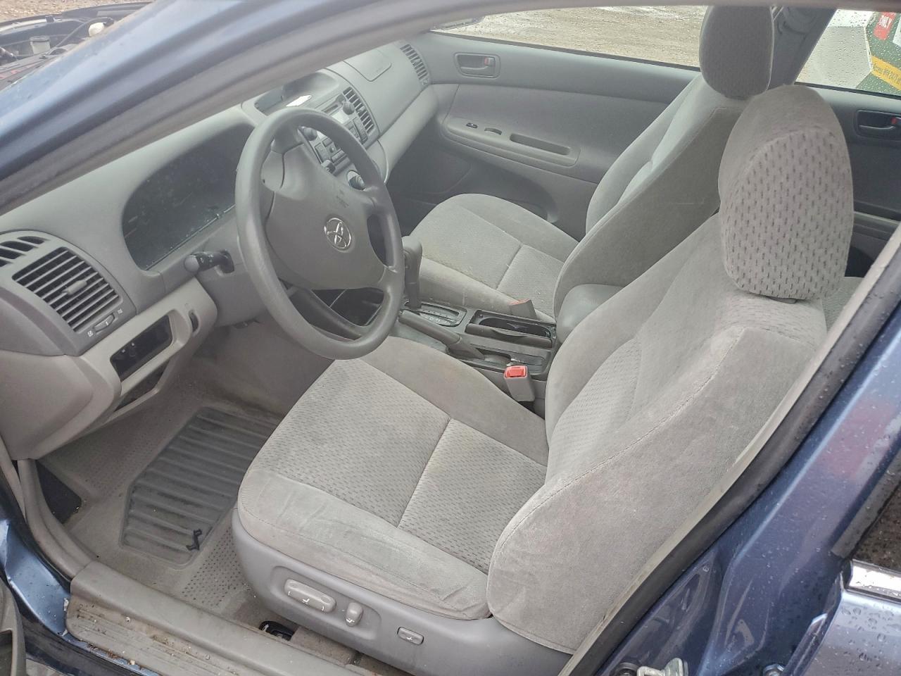 2004 TOYOTA CAMRY