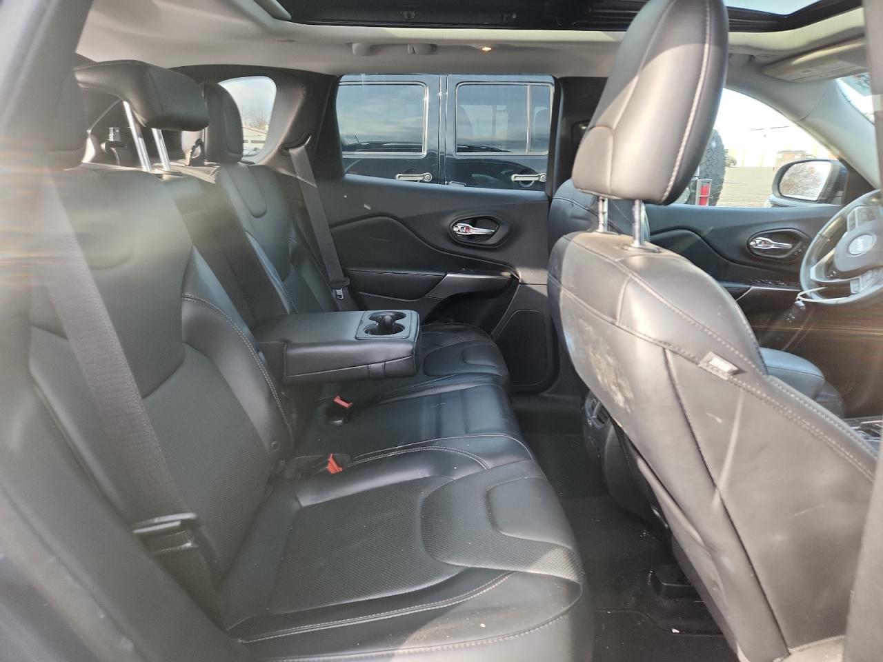2019 JEEP CHEROKEE