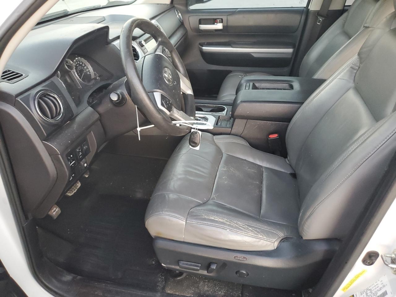 2016 TOYOTA TUNDRA