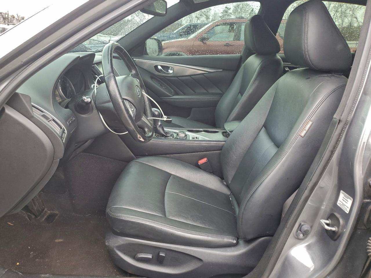 2015 INFINITI Q50