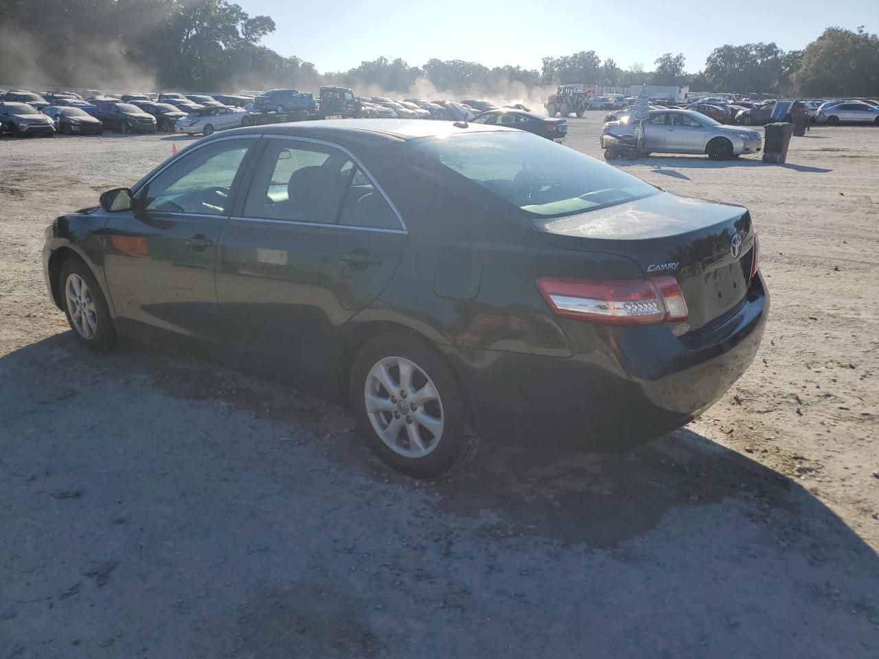 2011 TOYOTA CAMRY