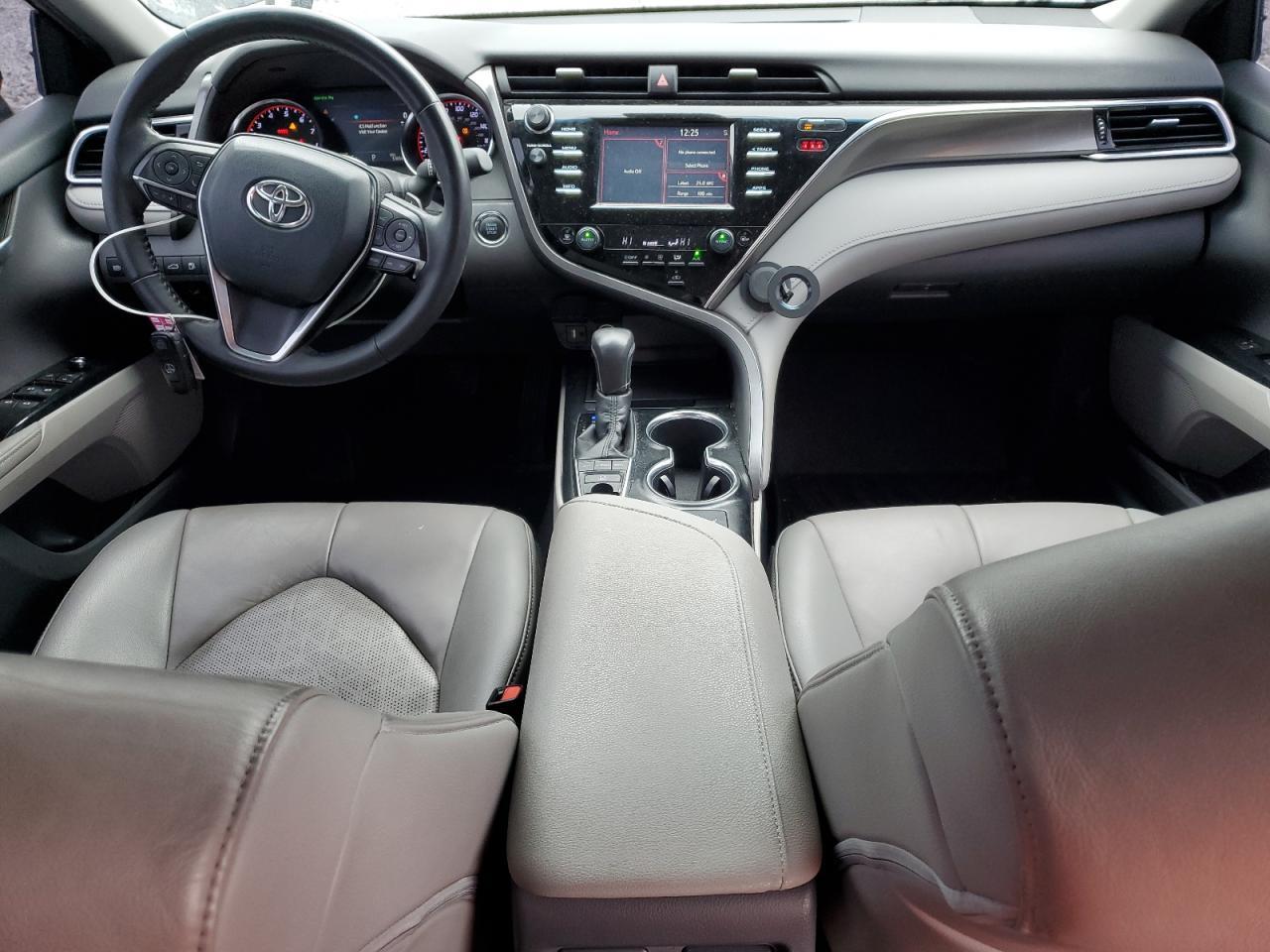 2018 TOYOTA CAMRY