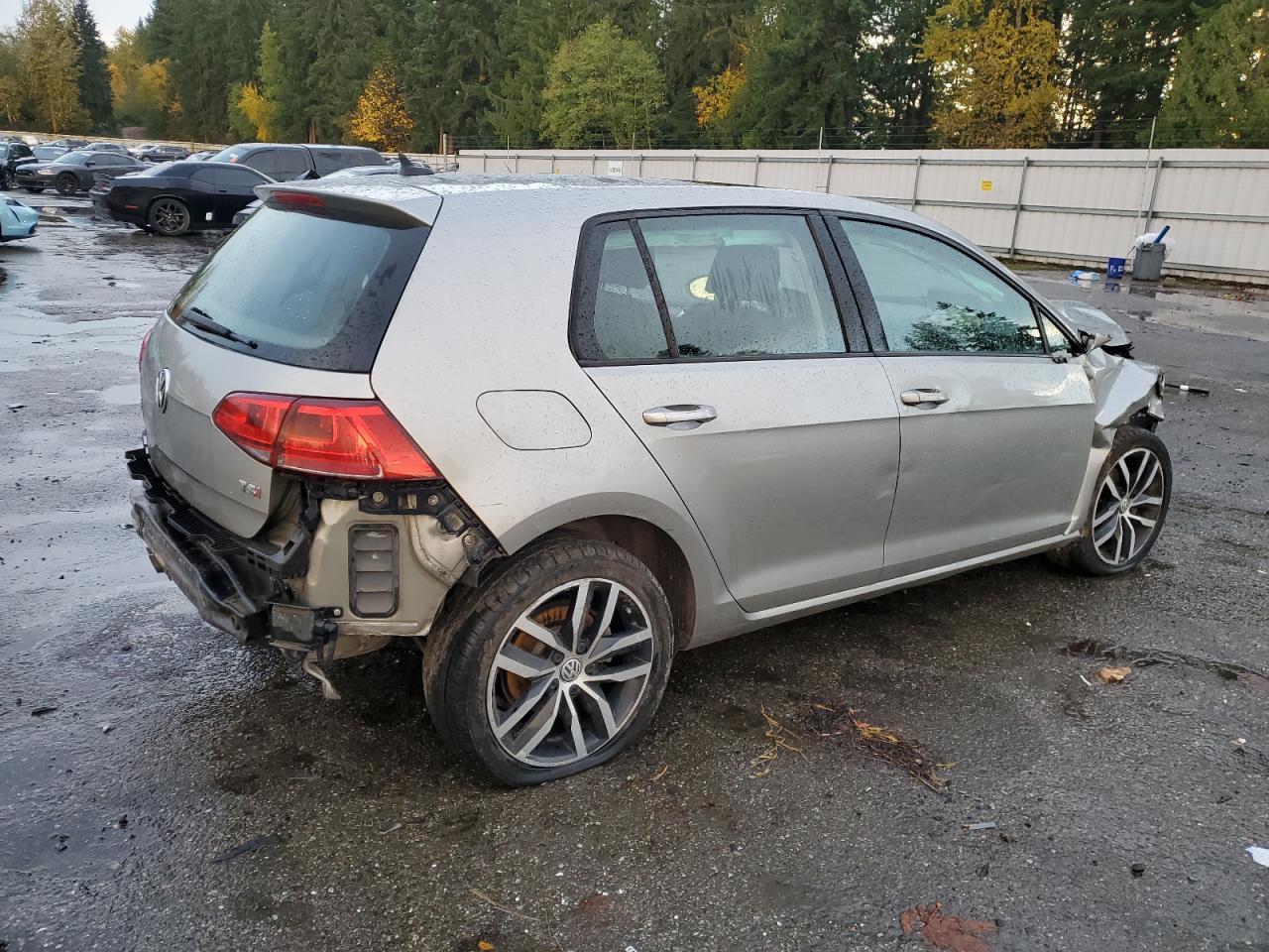 2017 VOLKSWAGEN GOLF
